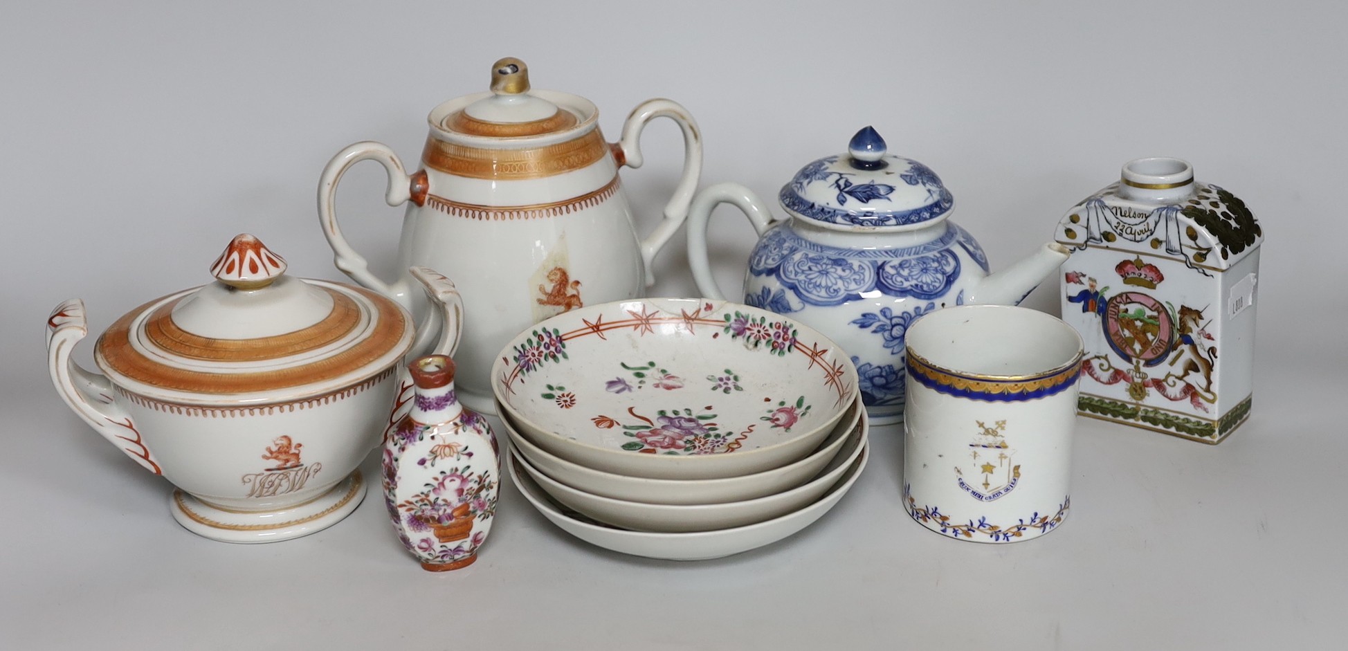 A group of Chinese Qianlong - Jiaqing porcelain tea wares, a rare snuff bottle and a French armorial tea caddy
